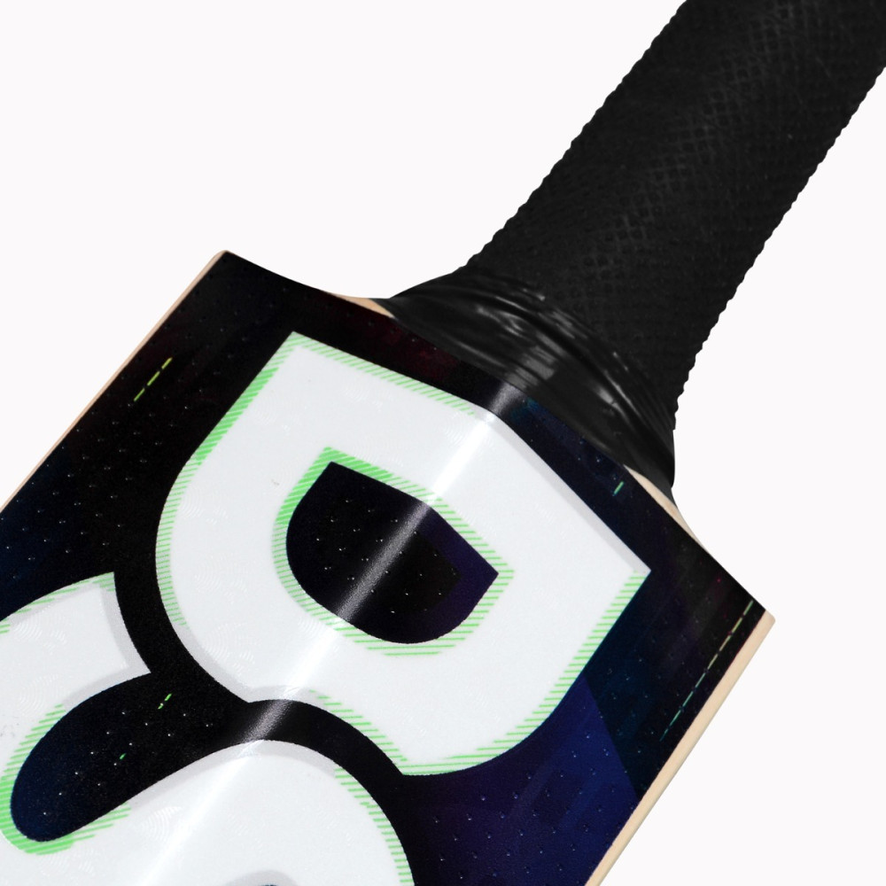 DSC BLAK Players Edition English Willow Cricket Bat