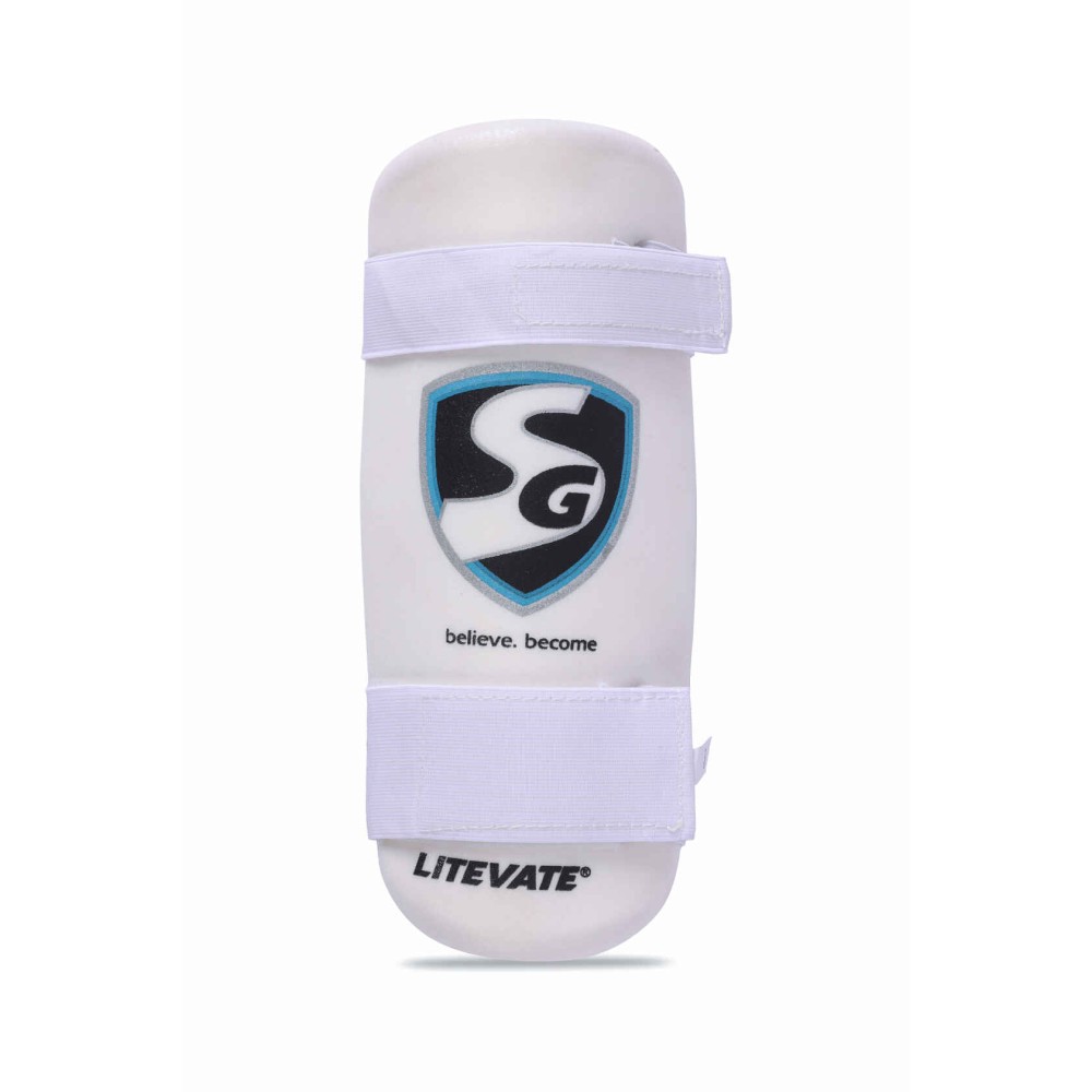 SG Savage English Willow Cricket kit SG Savage English Willow Cricket kit